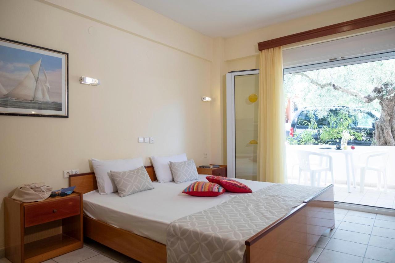 Aristides Hotel Fourka Exterior foto